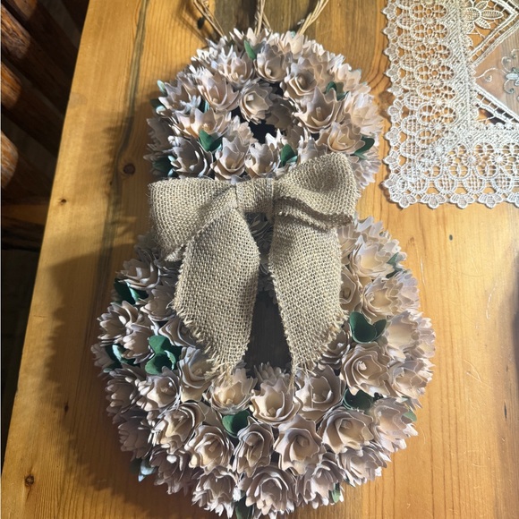 Cream and Green Faux Floral Accents with Modern Design - Picture 2 of 6